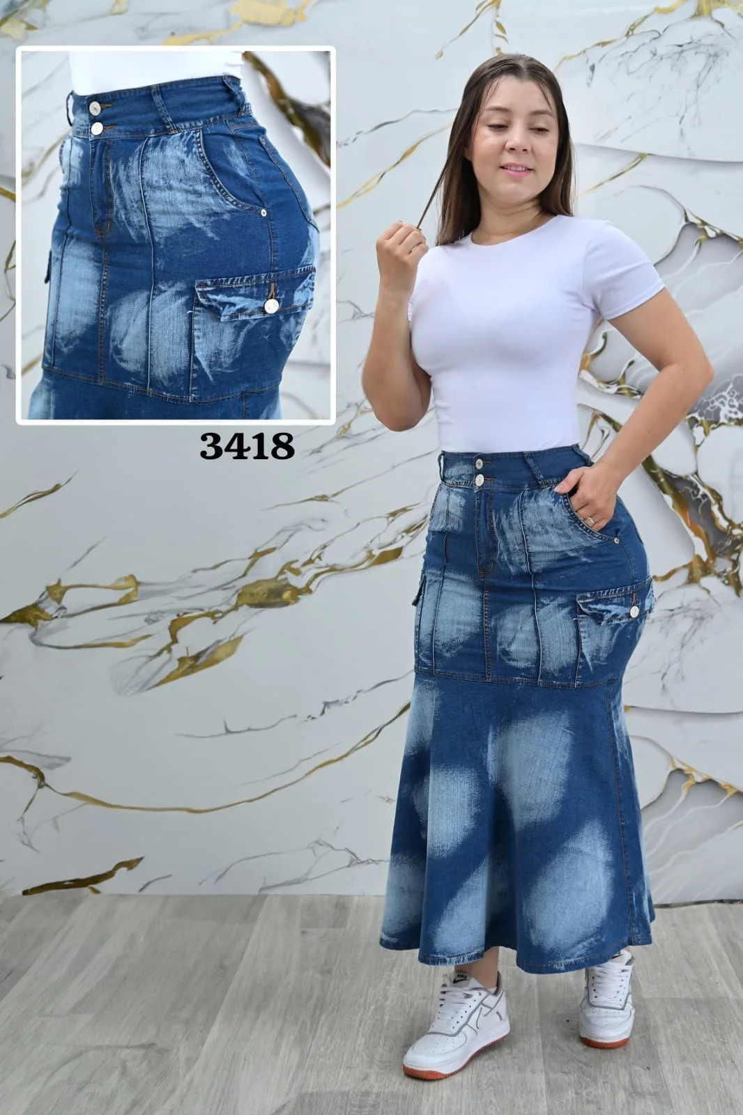 Falda azul lavado de corte sirena · Ref. 3418. Fotografía 1 de la prenda.