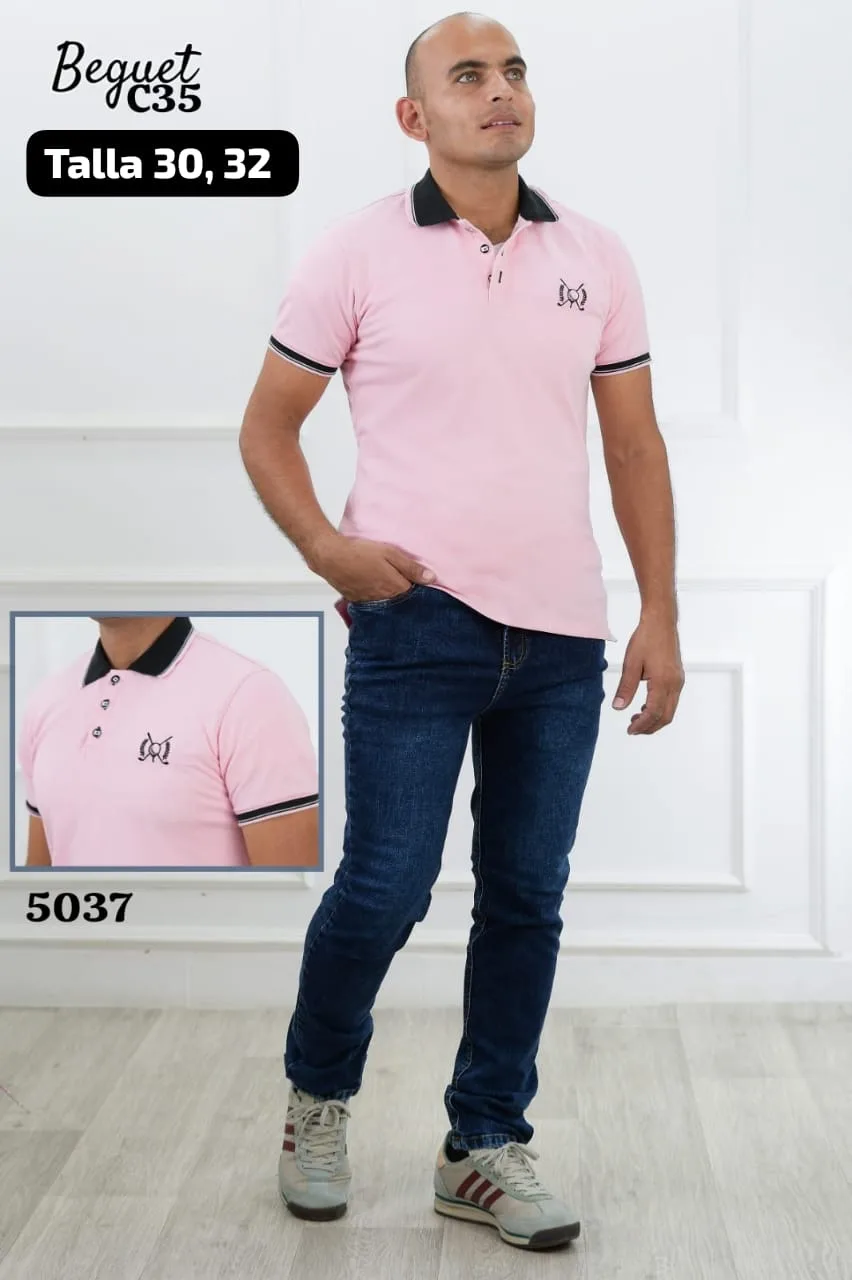 Polo rosa con cuello y ribetes oscuros · Ref. C35. Fotografía 2 de la prenda.